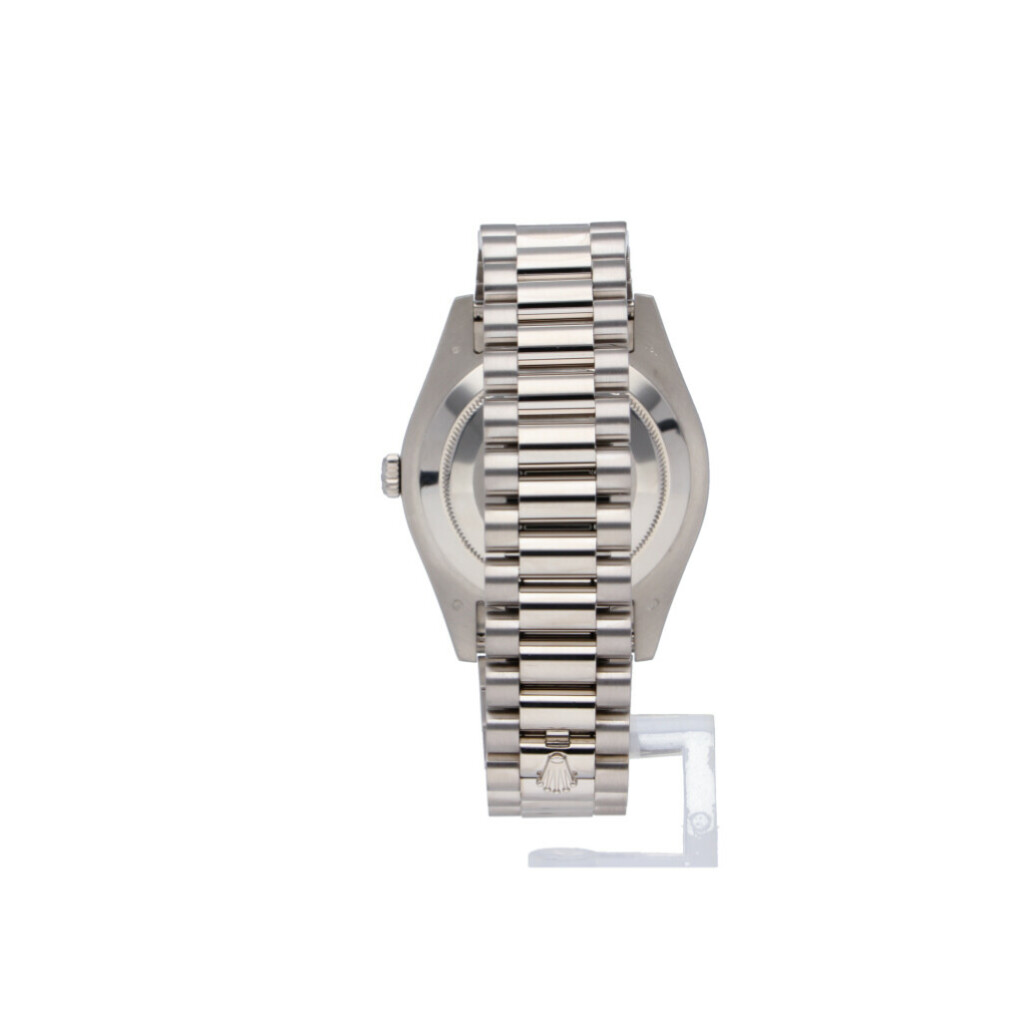 Rolex oyster perpetual date on sale prezzo